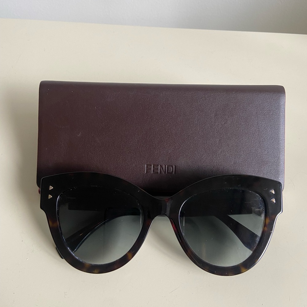 Fendi Brown Tortoise Sunglasses - Picture 7 of 10